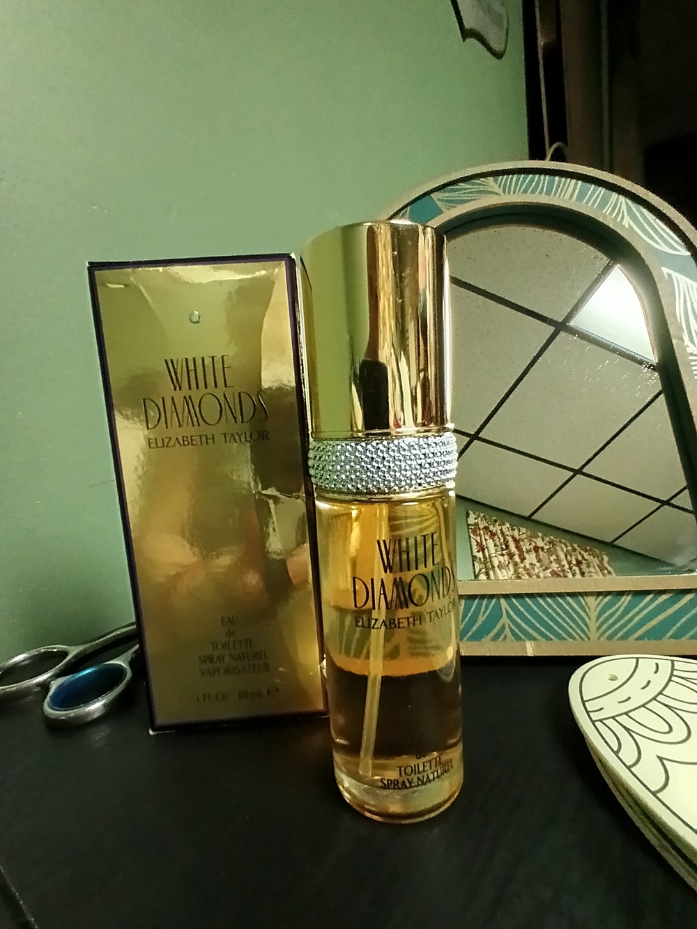 White Diamonds by Elizabeth Taylor - Gold Perfume Bottle